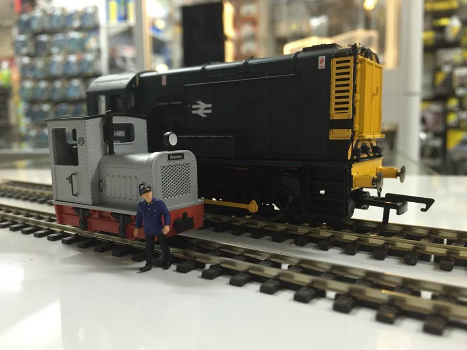 Narrow gauge model trains online