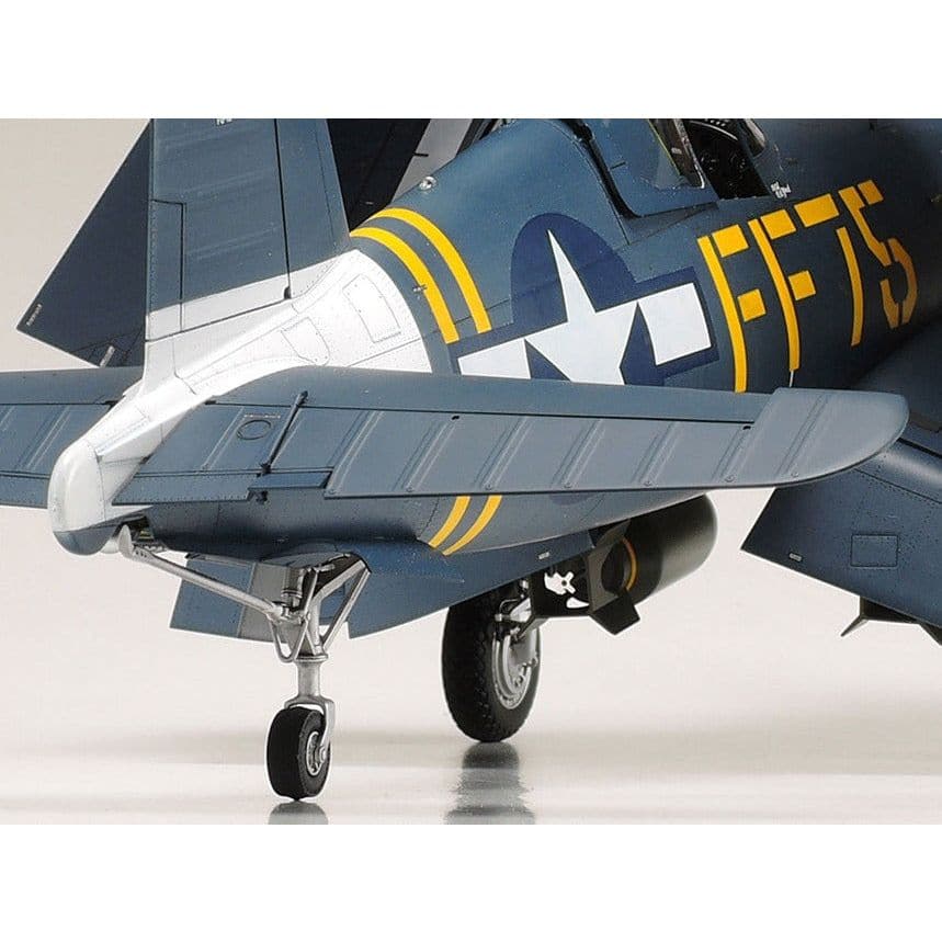 TAMIYA 1/32 Vought F4U-1D Corsair