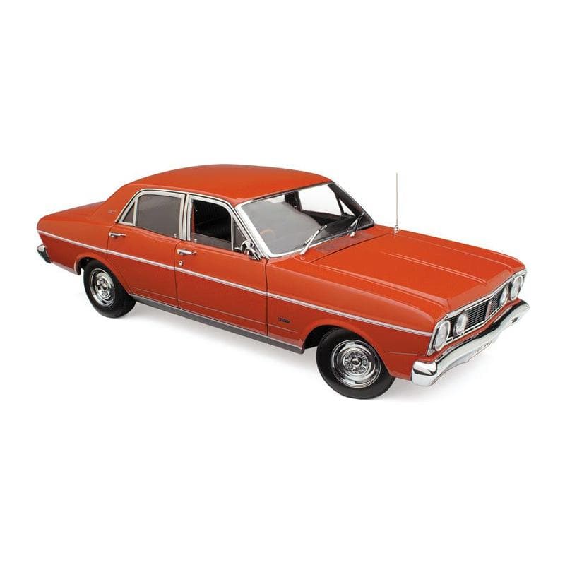 CLASSIC CARLECTABLES 1/18 Ford XT GT Falcon Brambles Red