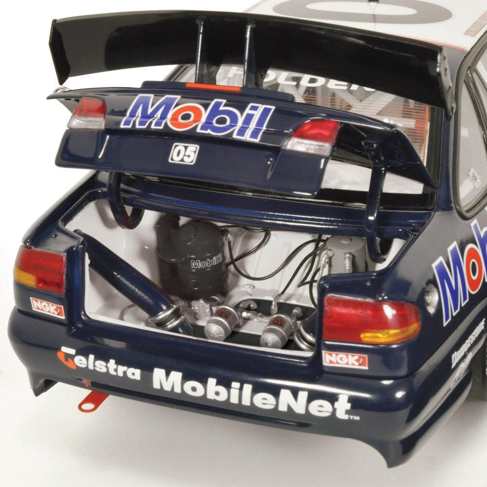 CLASSIC CARLECTABLES 1/18 Holden VR Commodore 1995 Bathurst