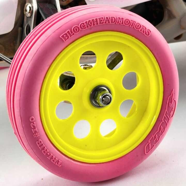 Sweep Blockhead Motors x Sweep Pink 1/10 2.2" Tri Rib & Square Armour