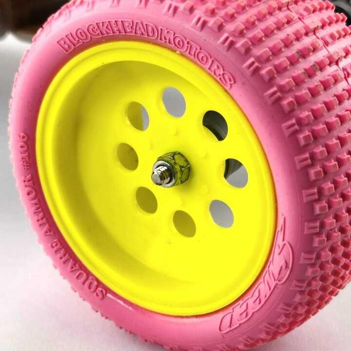 Sweep Blockhead Motors x Sweep Pink 1/10 2.2" Tri Rib & Square Armour