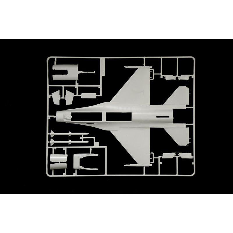 ITALERI 1/48 F-16A Fighting Falcon