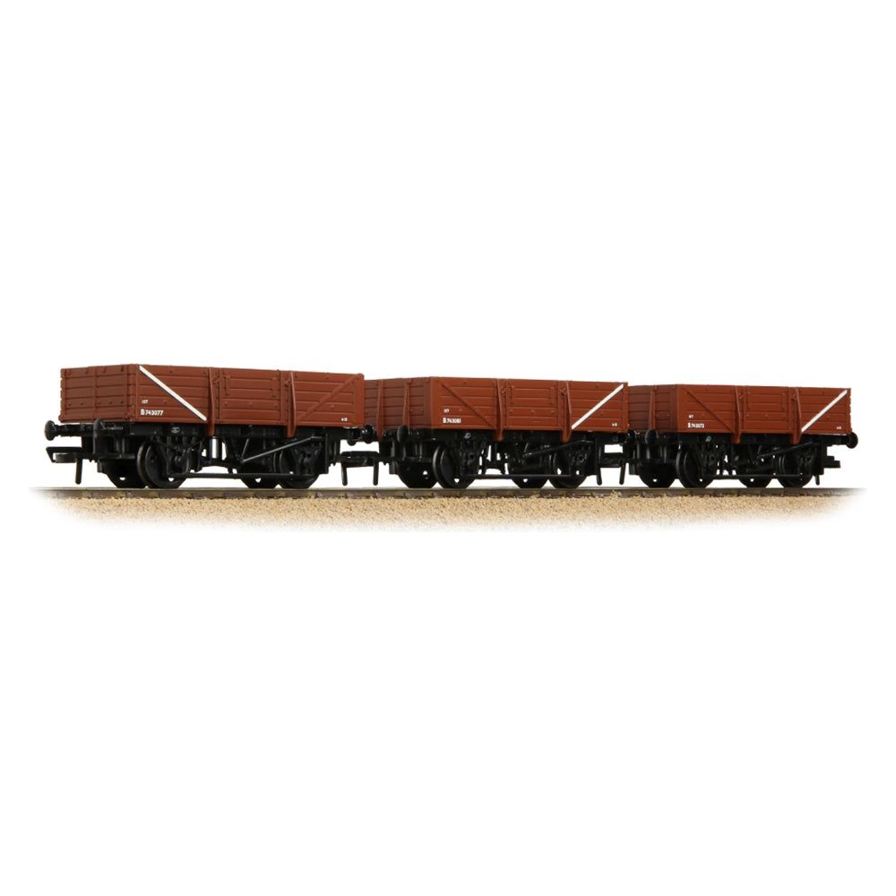 BRANCHLINE 5 Plank China Clay 3-Wagon Pack BR Bauxite (Early) with Tarp. Covers