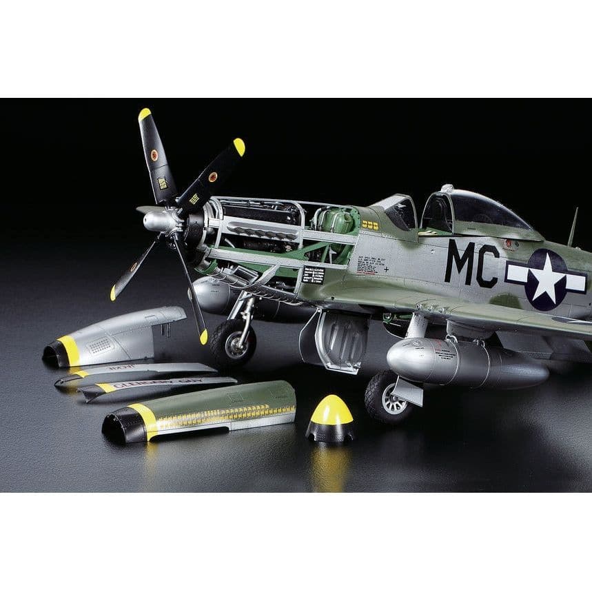 TAMIYA 1/32 North American P-51D Mustang