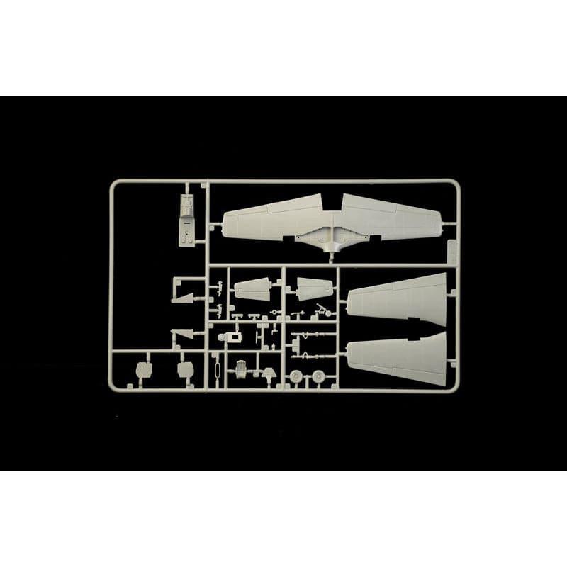 ITALERI 1/72 North American F-51D Mustang "Korean War" with Super Decal Sheet
