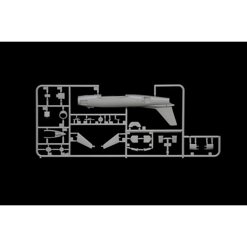 ITALERI 1/72 F-86F Sabre "Mig Killer"
