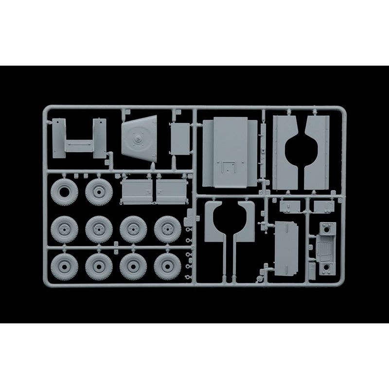 ITALERI 1/35 Land Rover 109' LWB