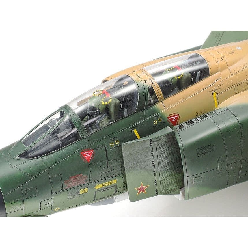 TAMIYA 1/32 McDonnell F-4 C/D Phantom II