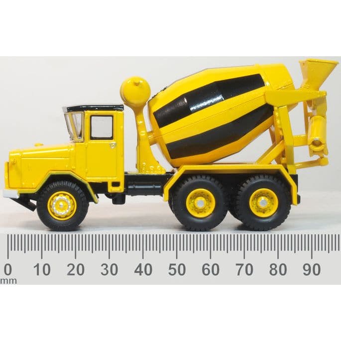 OXFORD 1/76 Yellow and Black AEC 690 Cement Mixer