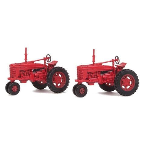 WALTHERS Farm Tractors Red (2)