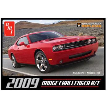 AMT 1/25 2009 Dodge Challenger R/T Plastic Model Kit