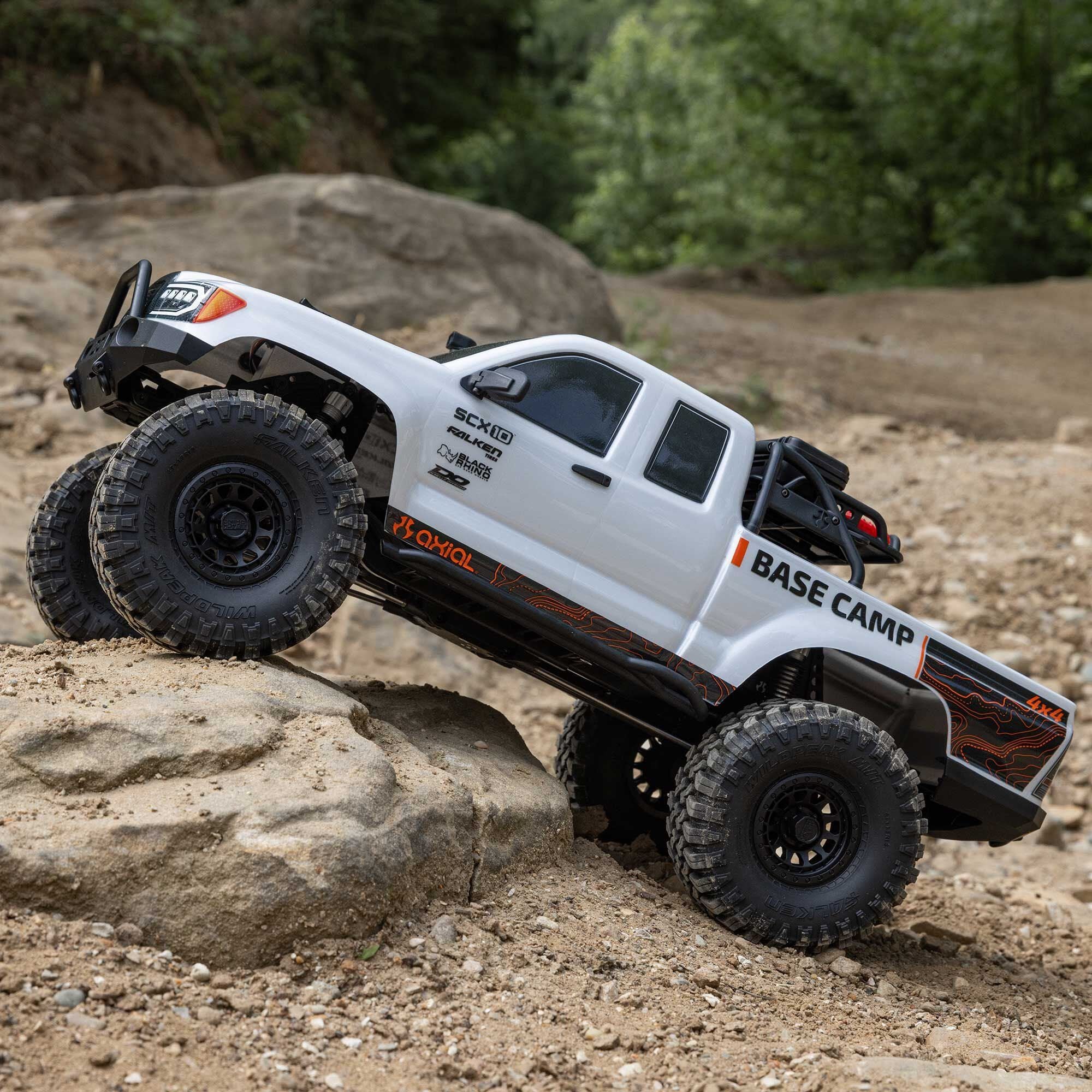 Axial SCX10 III Base Camp V2 1/10 Rock Crawler RTR,White