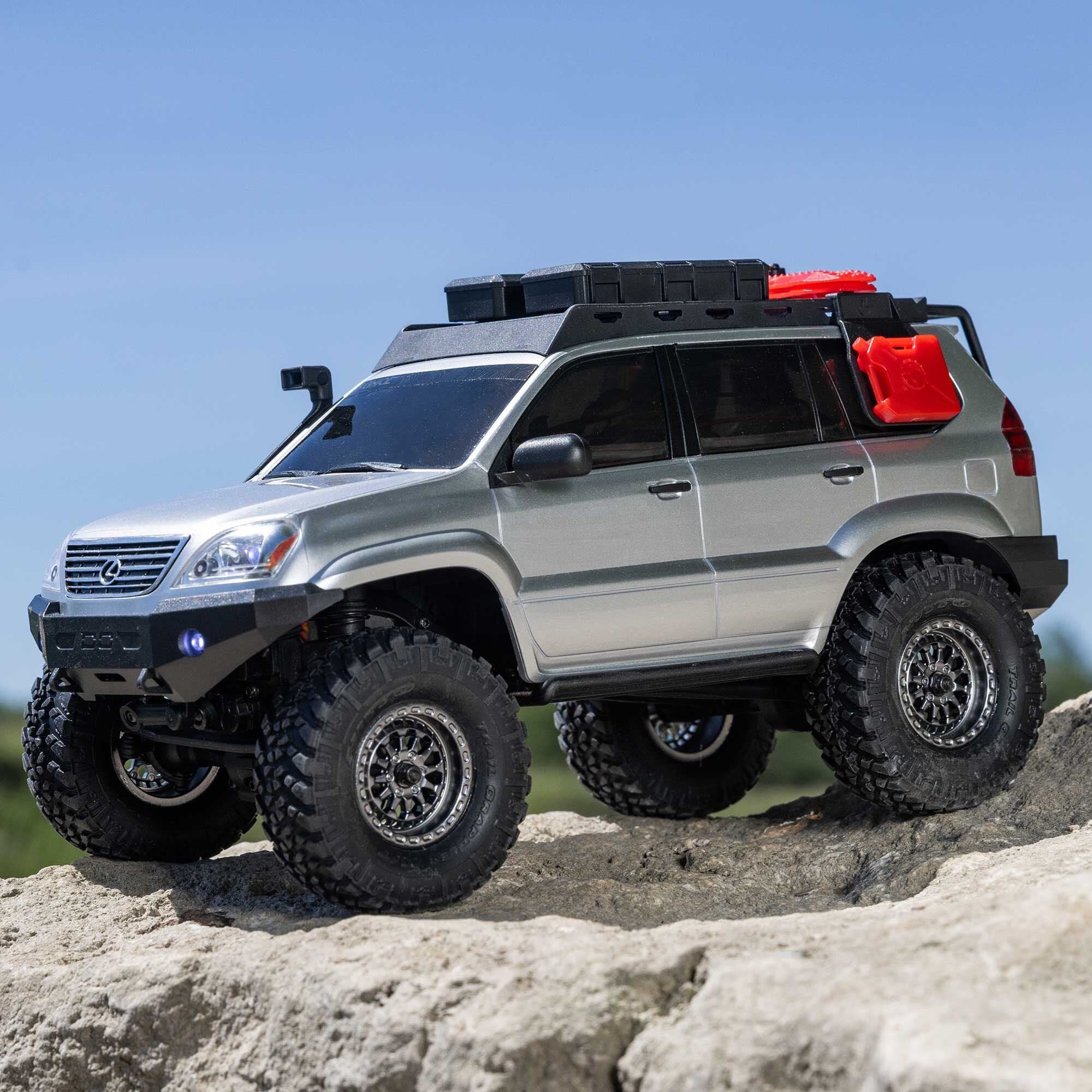 Axial Lexus GX470 SCX24 4WD RTR Crawler, Silver