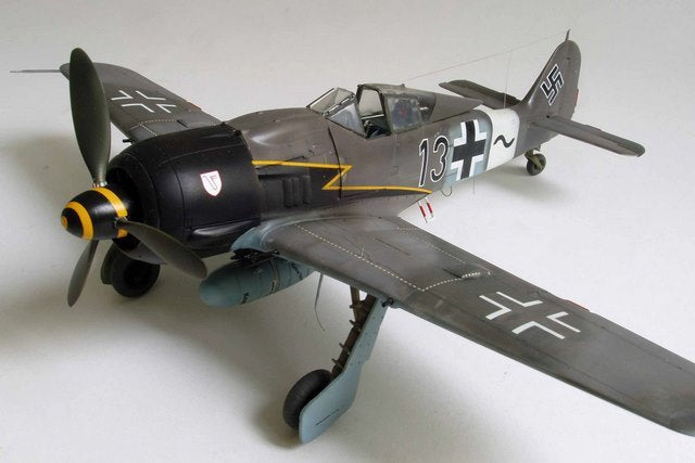 Dragon 1/48 Focke-Wulf Fw190A-8 Plastic Model Kit [5502]