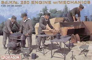 Dragon 1/35 Sd.Kfz. 250 Engine w/ Mechanics Plastic Model Kit [6112]