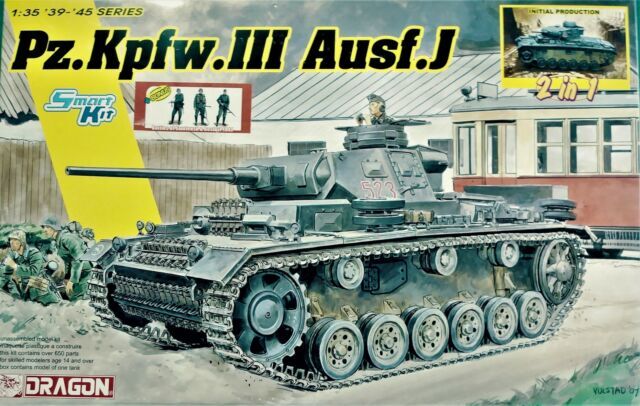 Dragon 1/35 Pz.Kpfw.III Ausf.J Initial Production / Early Production (2 in 1) Model Kit [6954]