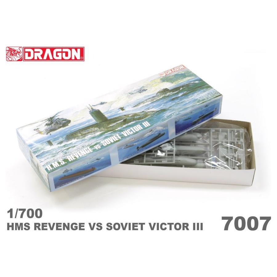 Dragon 1/700 H.M.S. Revenge vs Victor III Plastic Model Kit [7007]