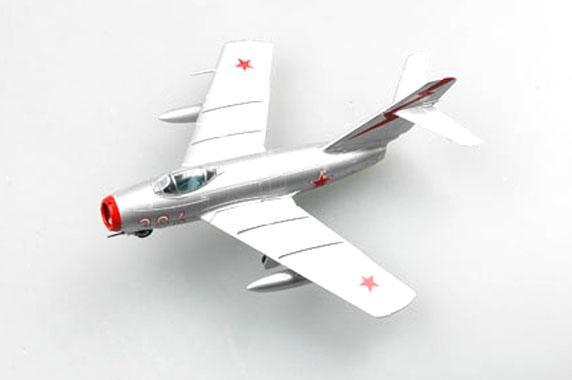 Easy Model 1/72 MiG-15 No.384 China June 1951 Assembled Model [37130]