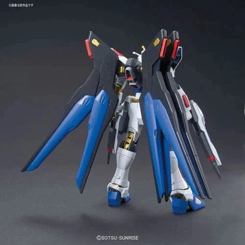 BANDAI 1/144 HG Strike Freedom Gundam