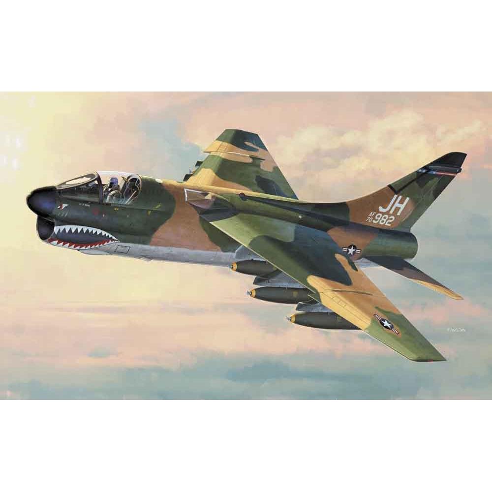 A-7D CORSAIR II "VIETNAM SCHEME"