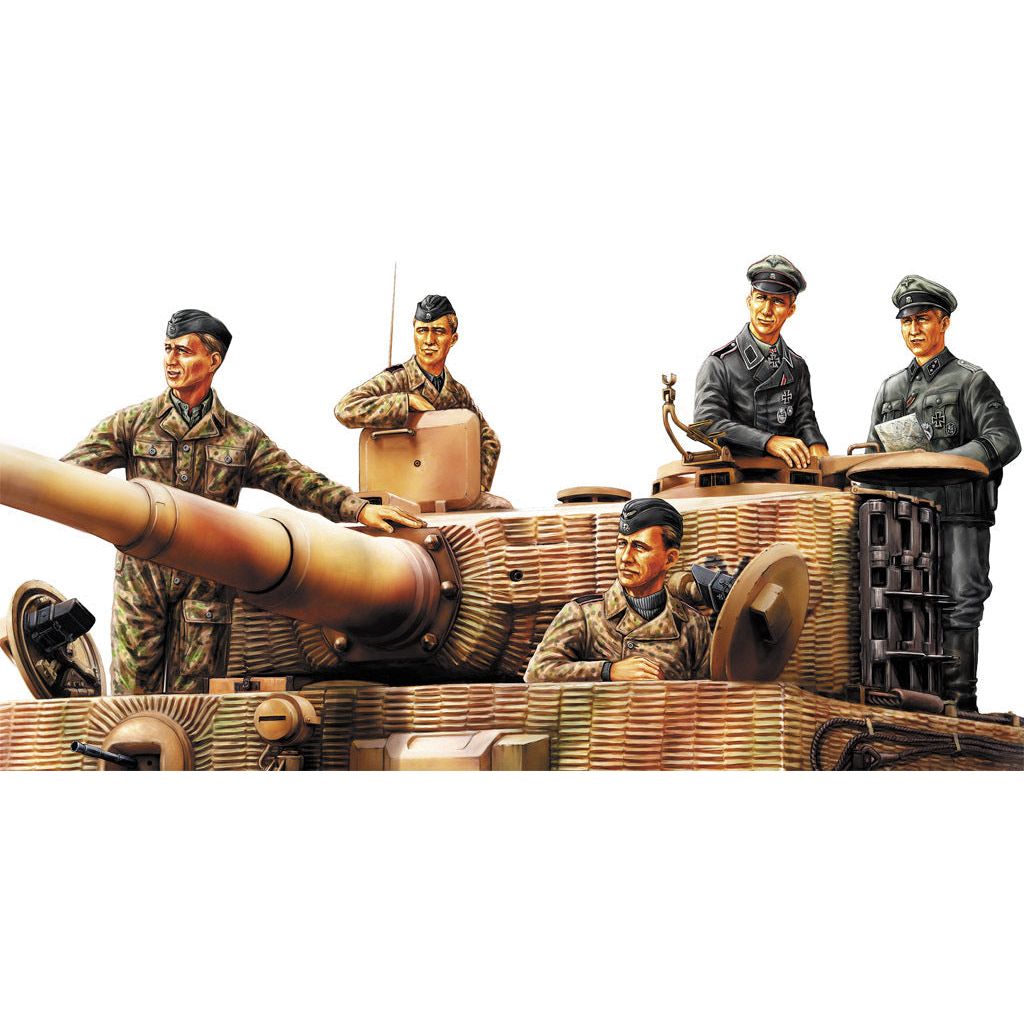 Hobby Boss 1/35 German Panzer Tank Crew (Normandy 1944) Plastic Model Kit [84401]