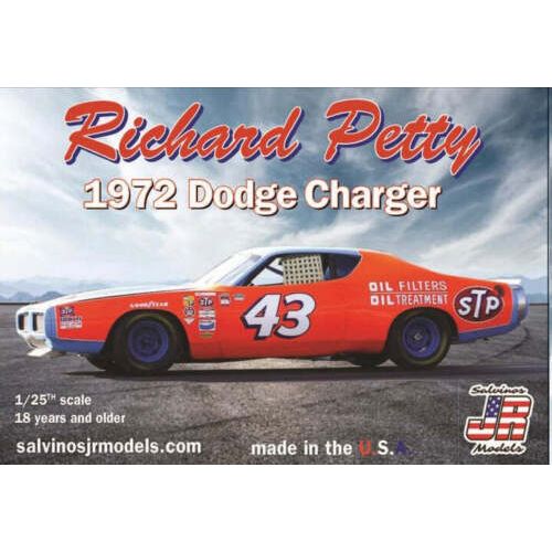 SALVINOS JR 1/25 Richard Petty 1972 Dodge Charger Plastic Model Kit