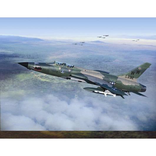 Trumpeter 1/72 F-105G Thunderchief "Wild Weasel" Plastic Model Kit