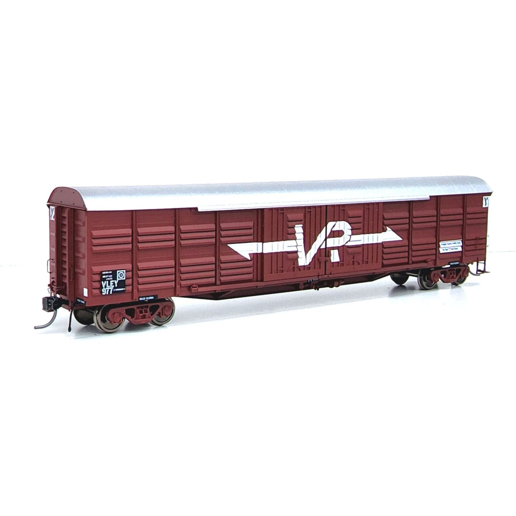 ON TRACK MODELS HO VLEY-02 56' Victorian Louvre Vans 3 Pack