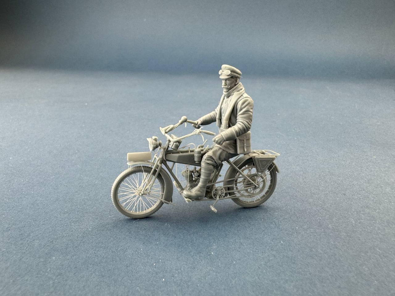 COPPER STATE MODELS German Dispatch Rider standing with a motorcycle