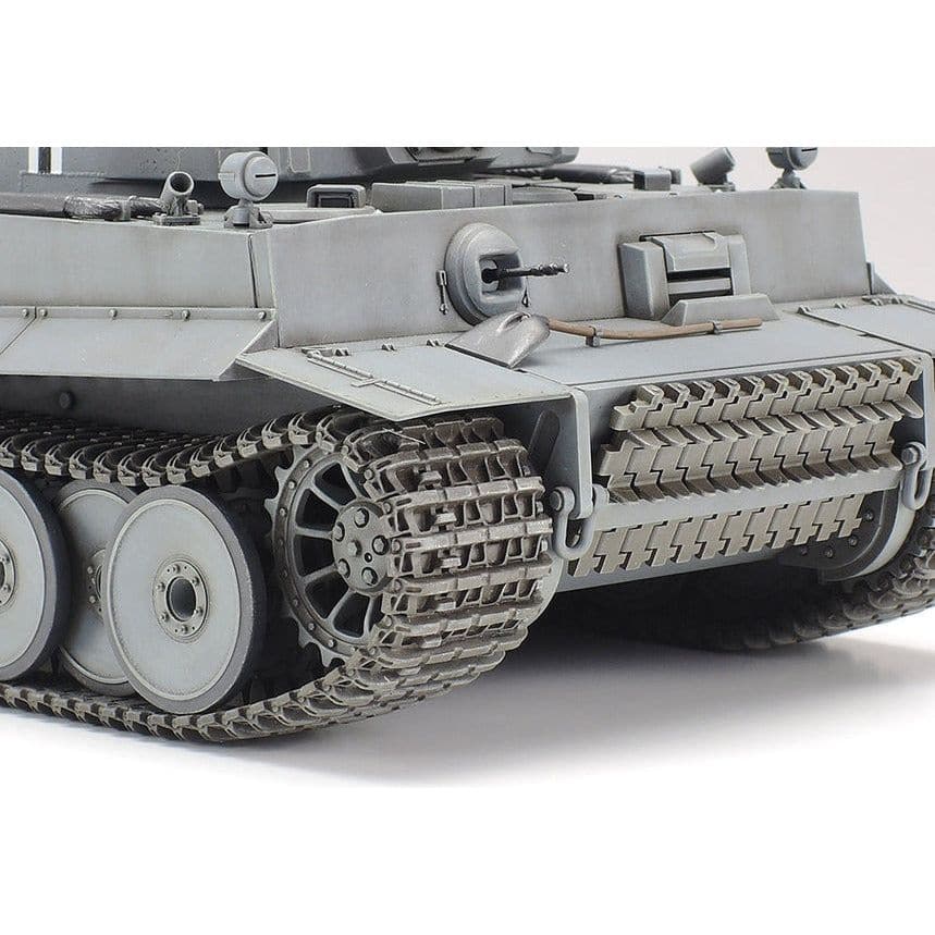 TAMIYA 1/35 Tiger I Panzerkampfwagen VI Tiger I Ausfuhrung