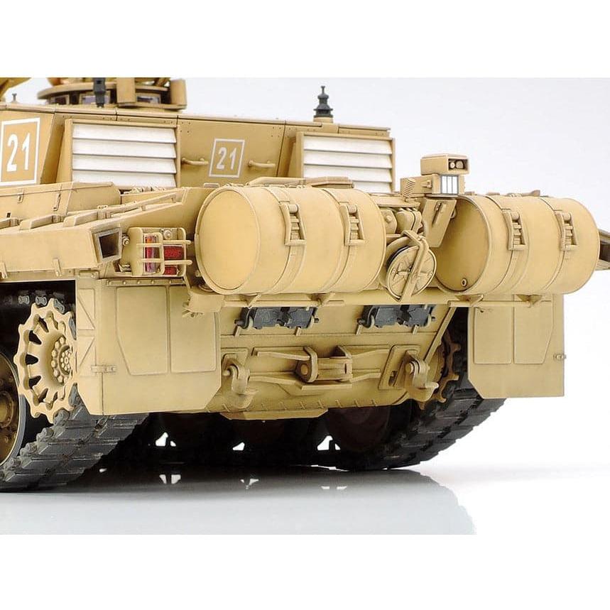 TAMIYA 1/35 British Main Battle Tank Challenger 2 (Desertised)