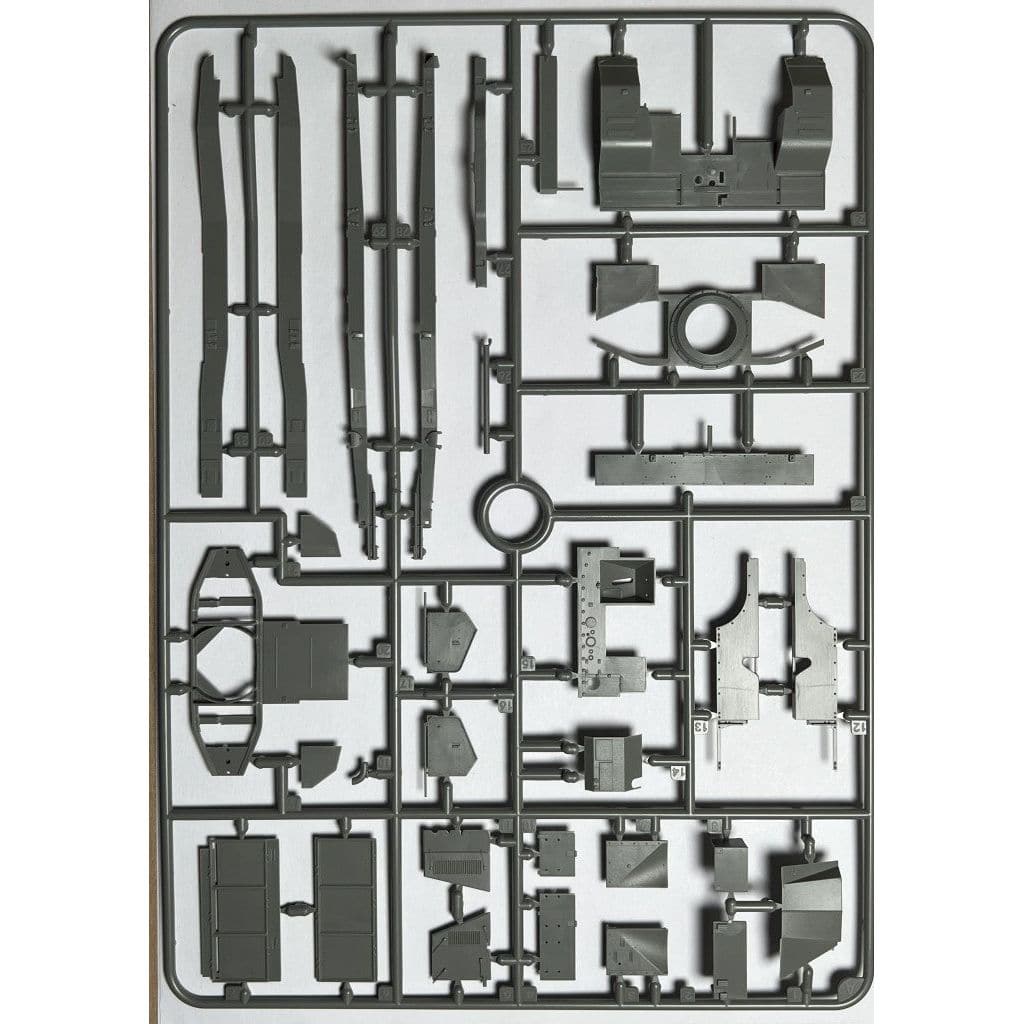 THUNDER 1/35 British Morris Bofors C9/B Gun Truck LATE