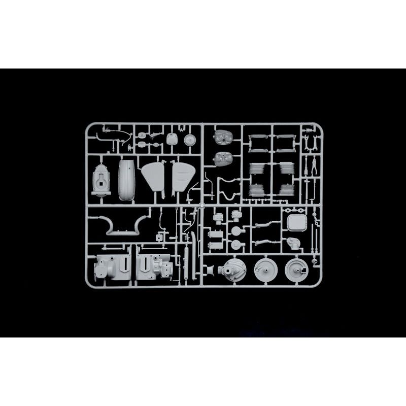 ITALERI 1/9 Zundapp KS 750 with Sidecar