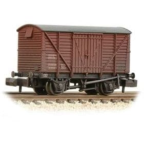 GRAHAM FARISH BR 12T Ventilated Van Planked Sides BR Bauxit