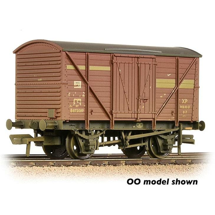 GRAHAM FARISH BR 10T Insulated Ale Van BR Bauxite (Early) [