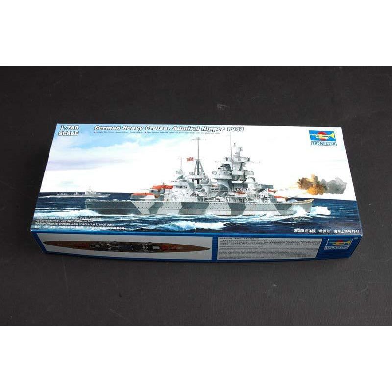 TRUMPETER 1/700 German Heavy Cruiser Admiral Hipper 1941