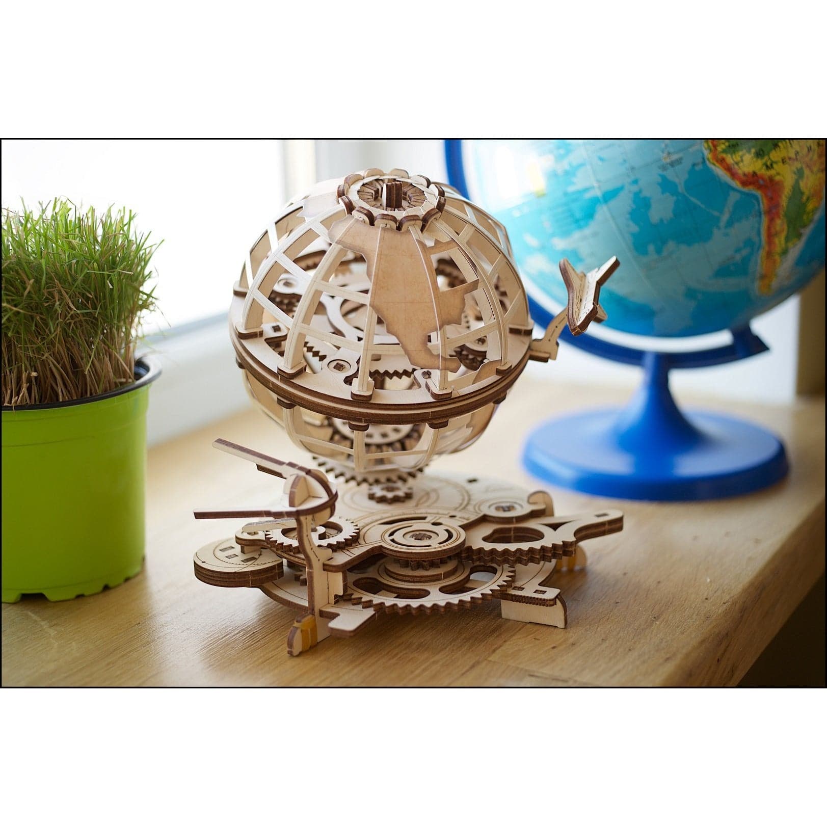 UGEARS Globus