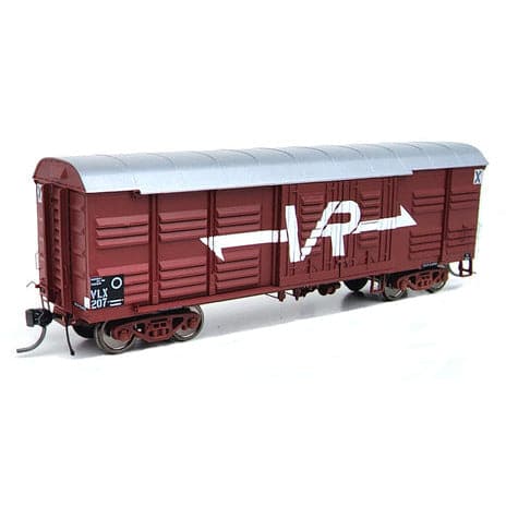 ON TRACK MODELS HO VLX-04 40'2" Victorian Louvre Vans 3 Pack