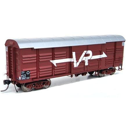 ON TRACK MODELS HO VLX-05 40'2" Victorian Louvre Vans 3 Pack