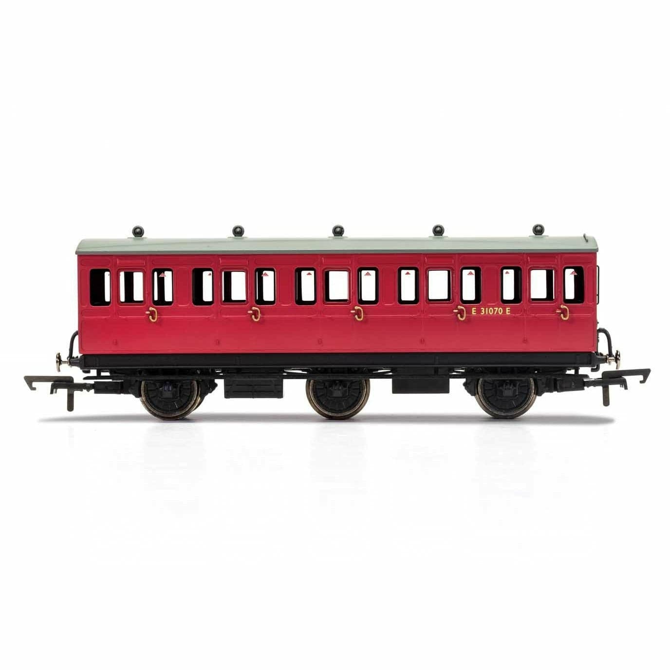 HORNBY OO BR, 6 Wheel Coach, 3rd Class, Fitted Lights, E31070 - Era 4